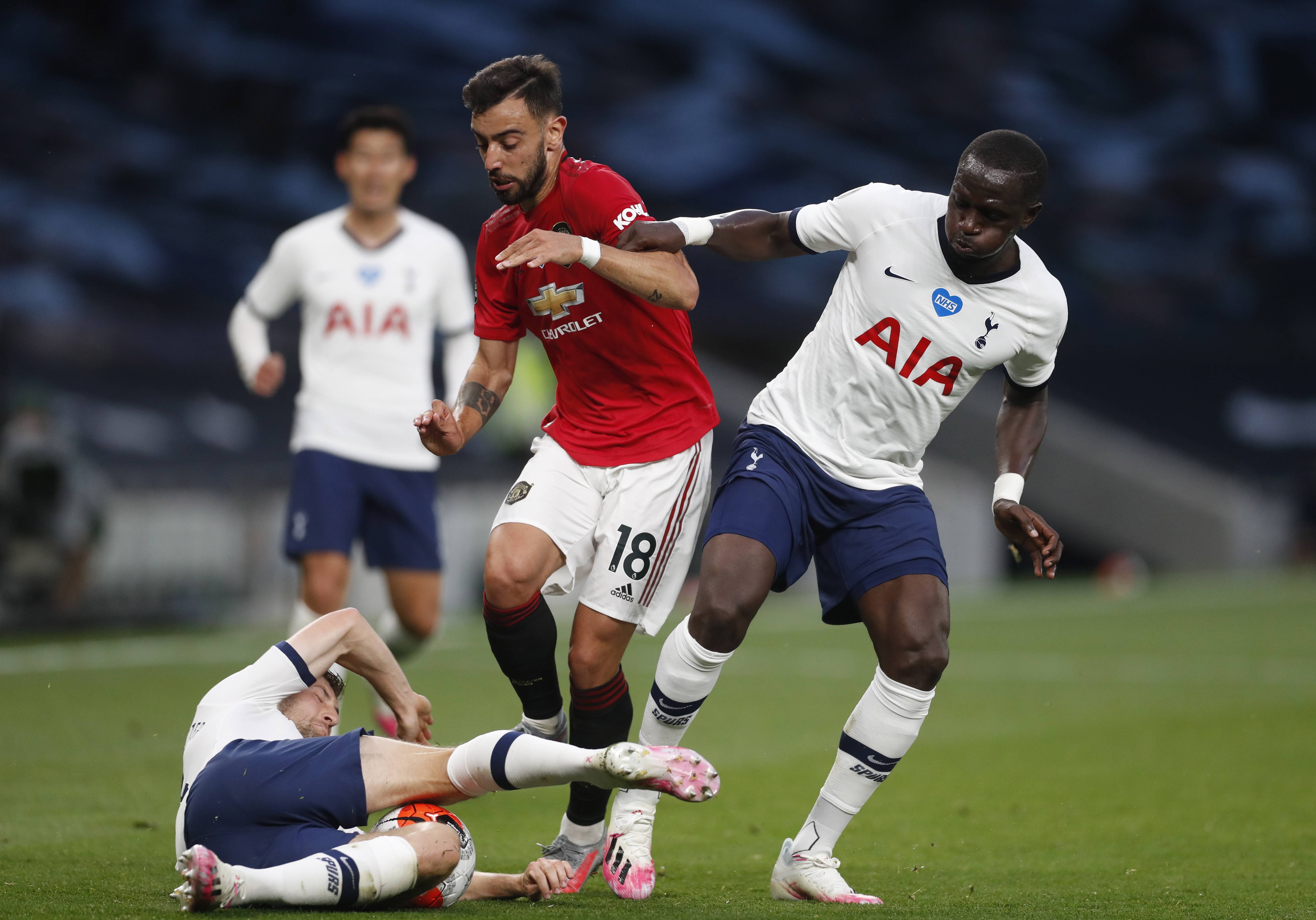 临场指挥中 临场指挥中